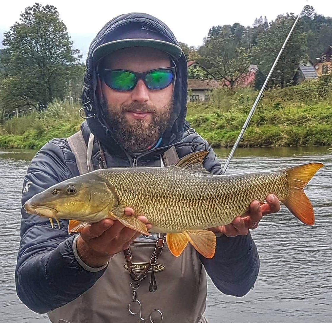 Czech nymphing for barbel - scud fly