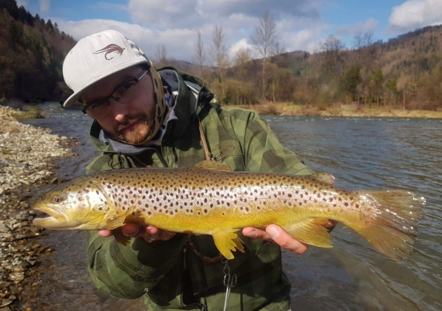 the best Fly fishing guide Poland - Dunajec River