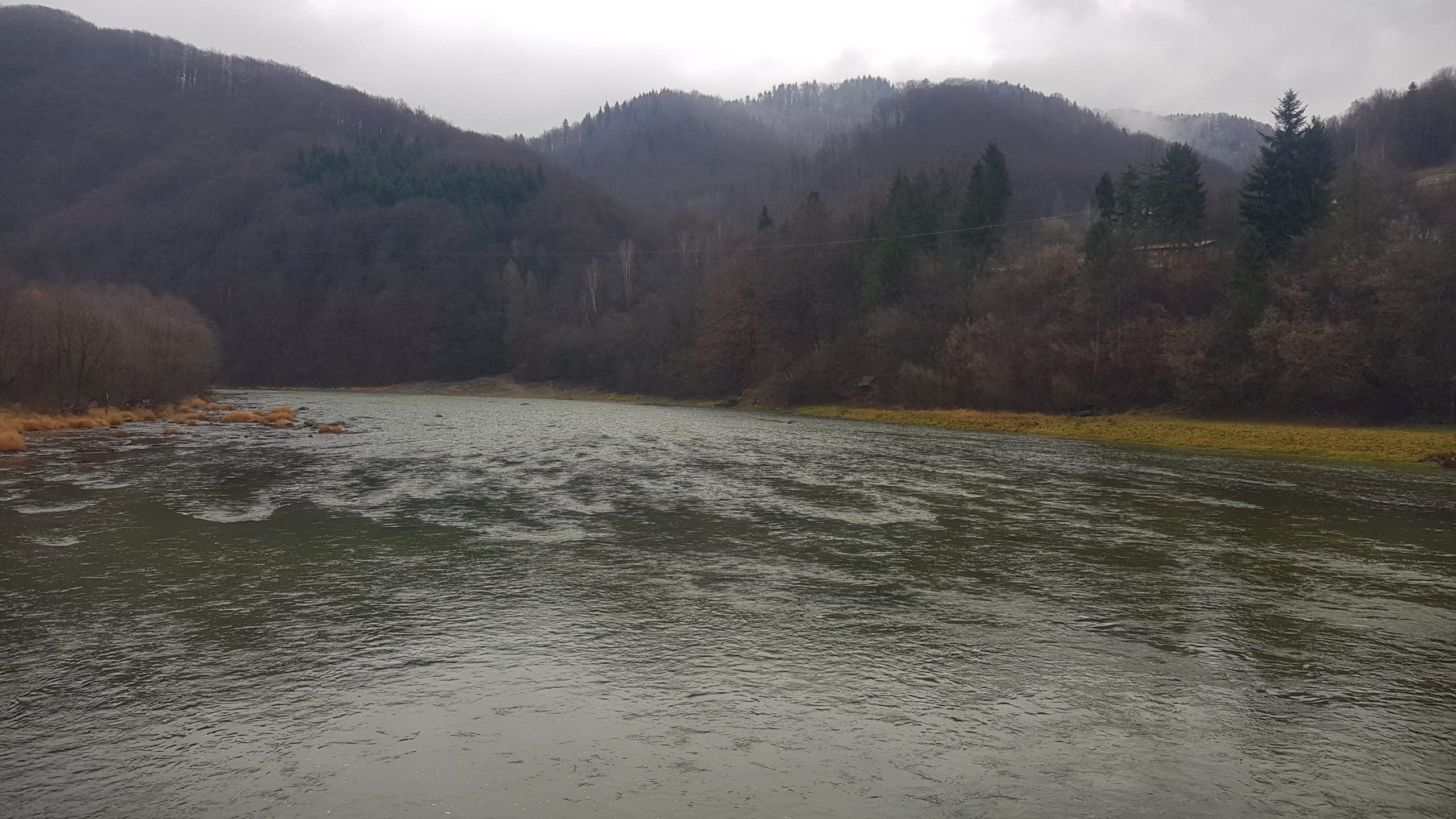 You are currently viewing River conditions:    Dunajec River                     26 December 2019