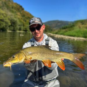 Fly Fishing in Poland Dunajec River (58,5)